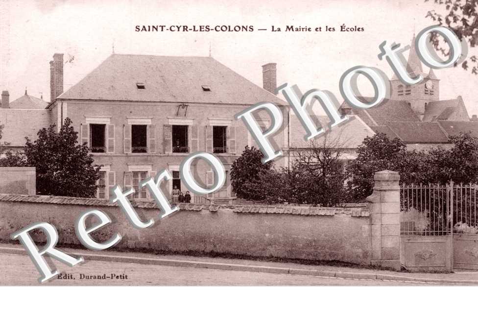 la Mairie et les Ecoles