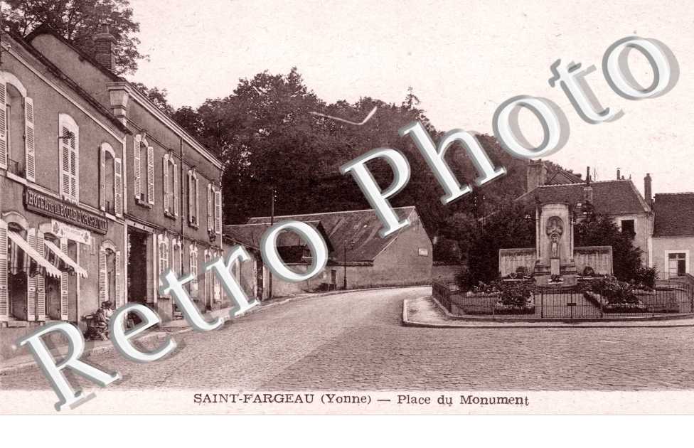 Place du Monument