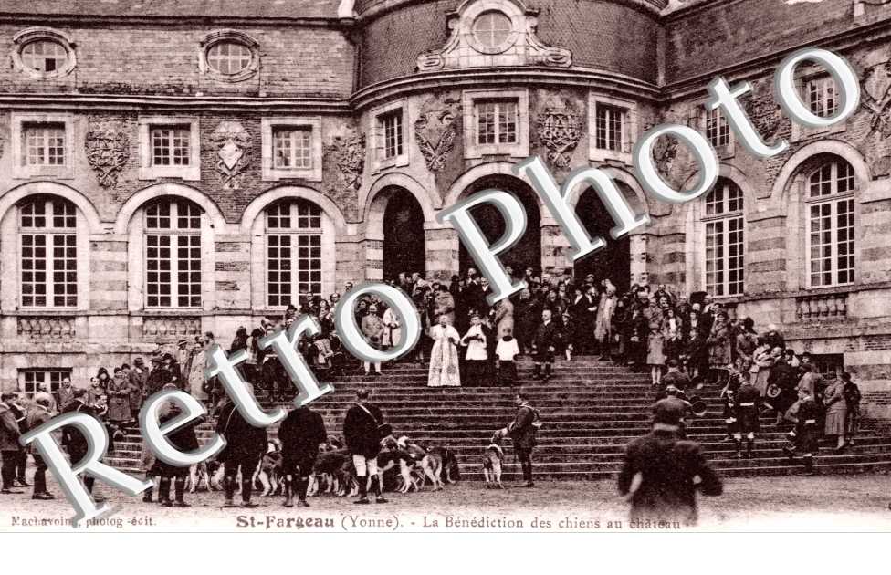 Benediction des chiens au chateau