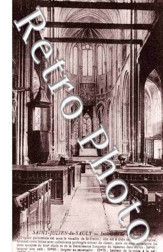 Interieur de l'eglise