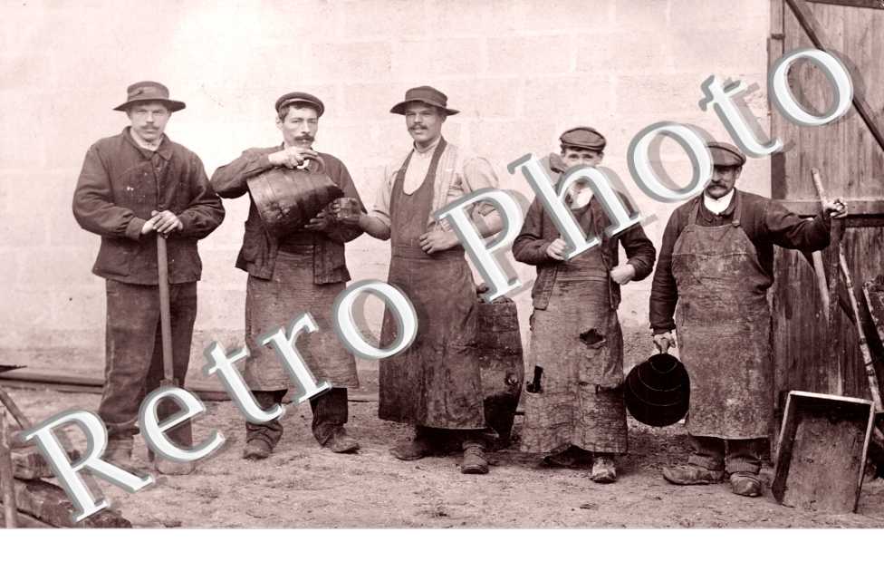 Des Artisans pris en photo