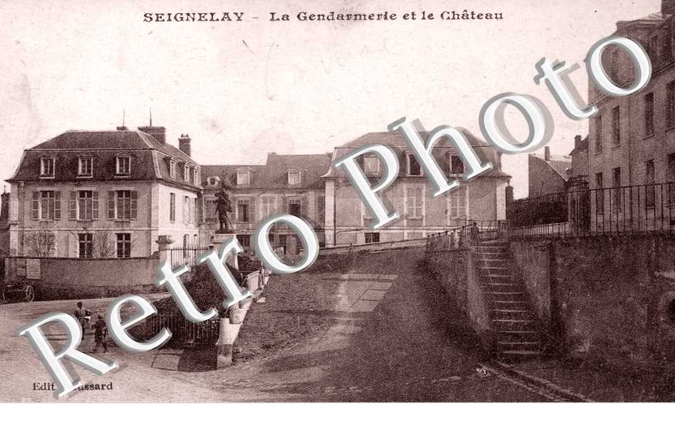 la gendarmerie  et le Chateau