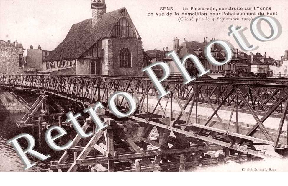 La Passerelle construite sur l'Yonne