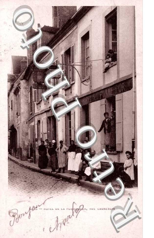 Hotel de la Pomme d'Or, Rue Laurencin