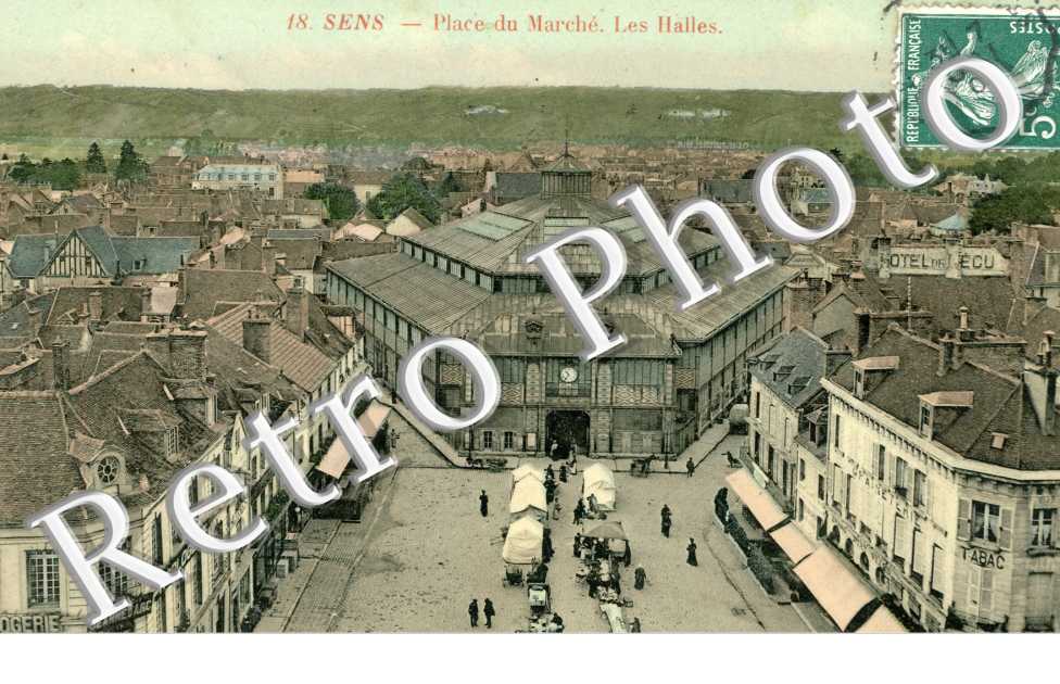Place du Marche, les halles