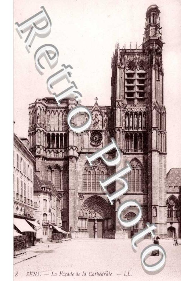 la facade de la Cathedrale