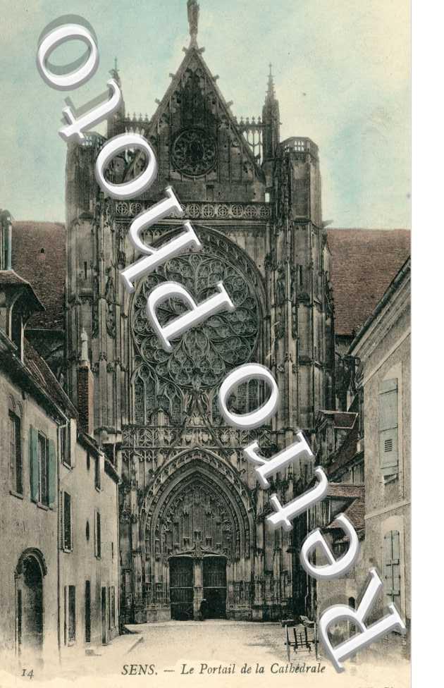le portail de la Cathedrale