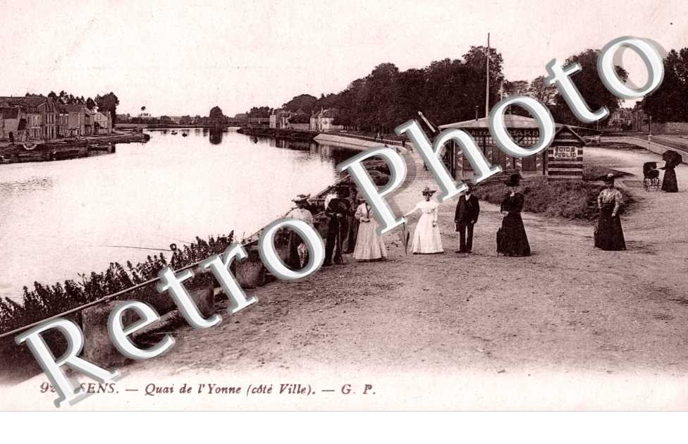 Quai de l'Yonne , Cote Ville