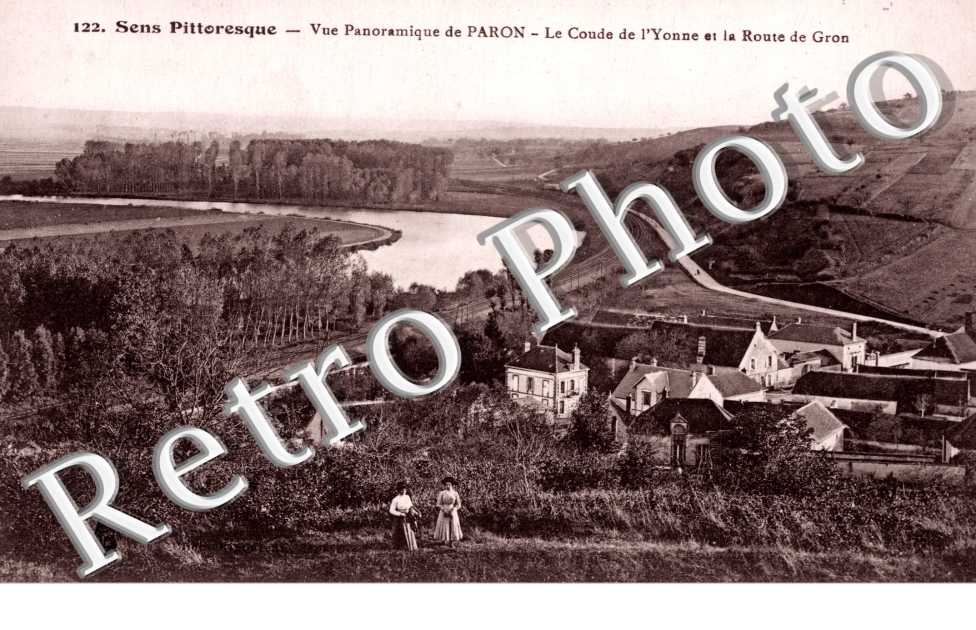 Vue Panoramique du Paron, le Coude de l'Yonne et la Route de Gron
