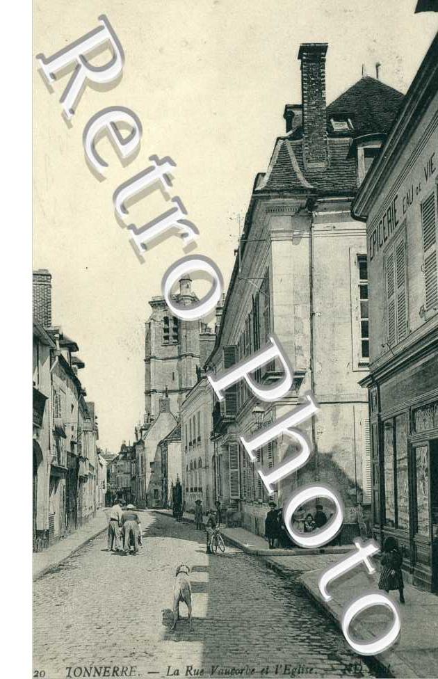 Rue Vaucorbe et l'Eglise