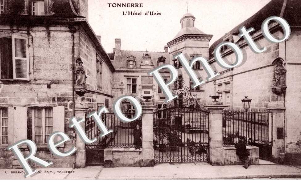 l'hotel Uzes