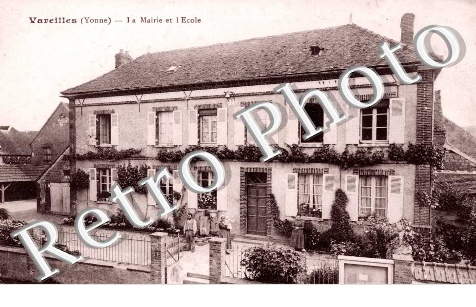la Mairie et les Ecoles