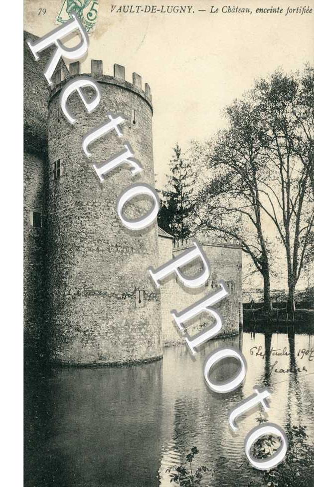 Le Chateau - Enceinte Fortifiée