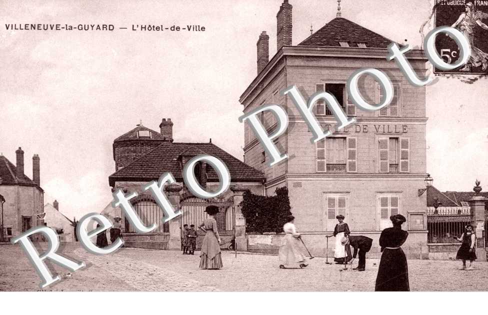 Rue de la Republique - partie de croquet