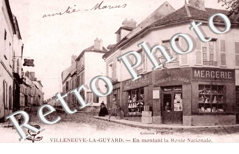 "En montant la Rue Nationale"