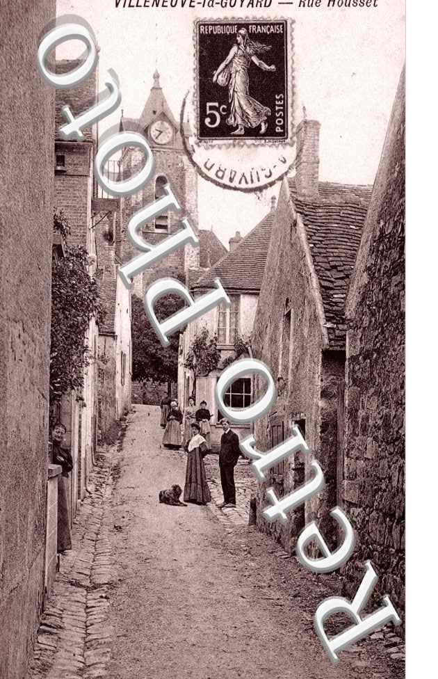 Rue Housset