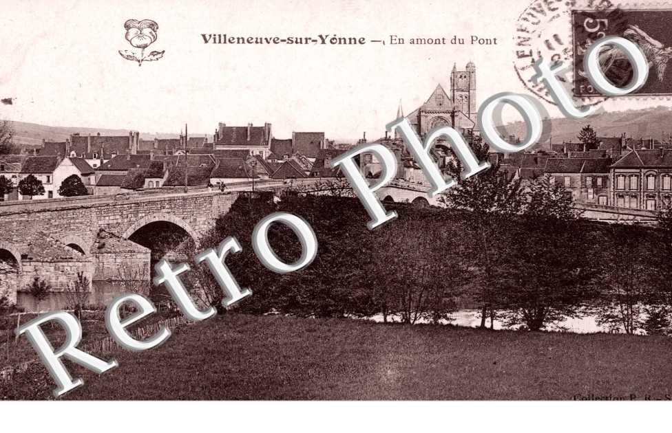 en amont du pont