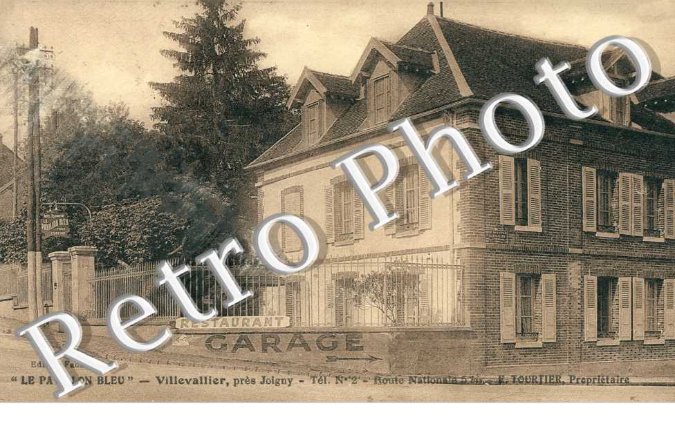 Le pavillon bleu - route nationale - E. Tourtier proprietaire