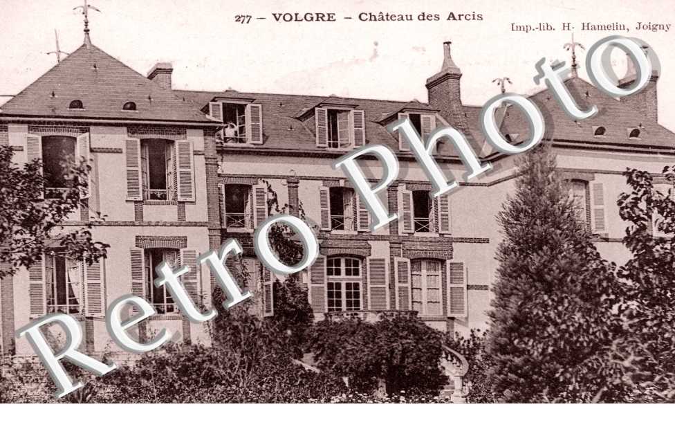 Vue du chateau des Arcis