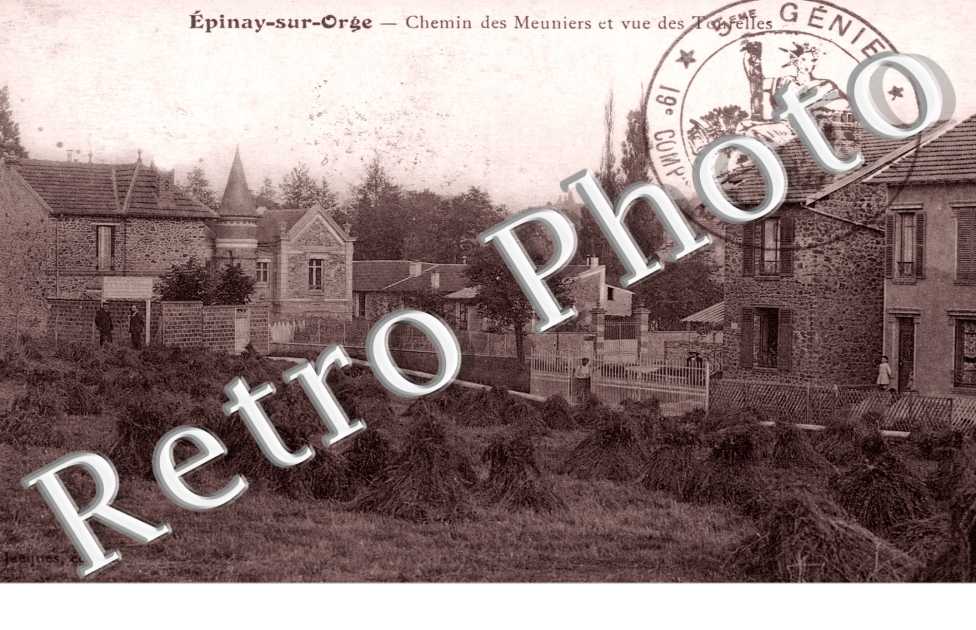 Chemin des Meuniers et Vue des Tourelles