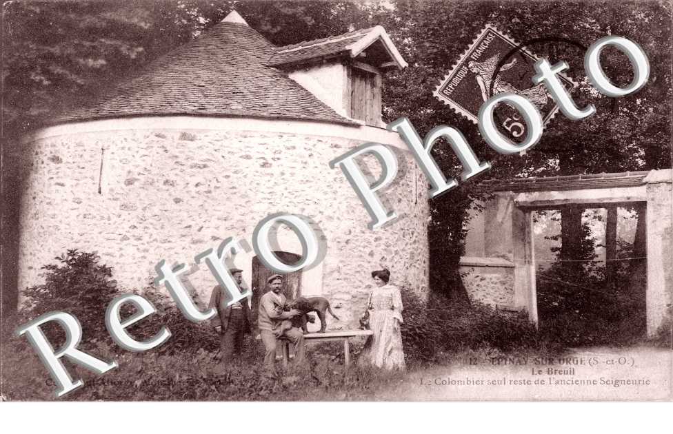 Le Breuil Le colombier seul reste de l'ancienne Seigneurie