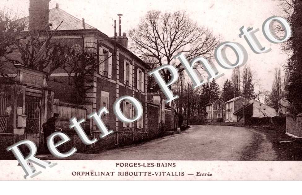 Orphelinat Riboutte-Vitallis, Entree