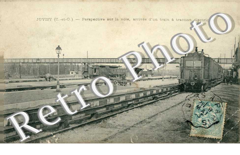 La Gare, Perspective sur la Voie, arrivee d'un train a traction electrique
