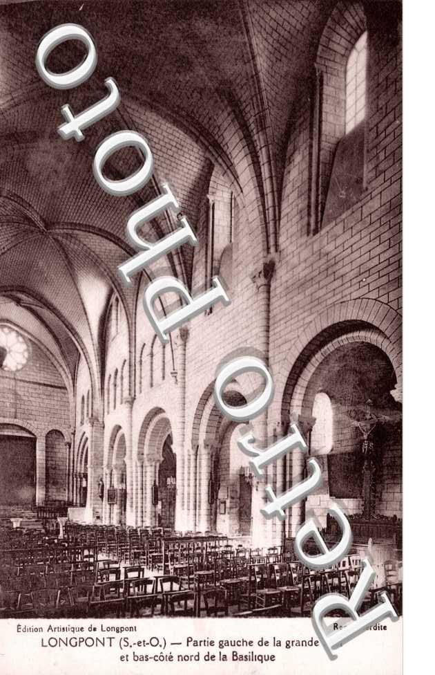 Interieur de l'eglise