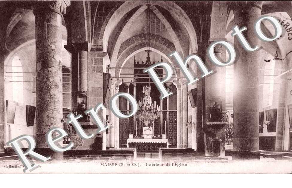 interieur de l'eglise