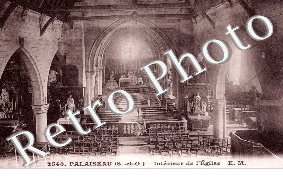 Interieur de l'Eglise