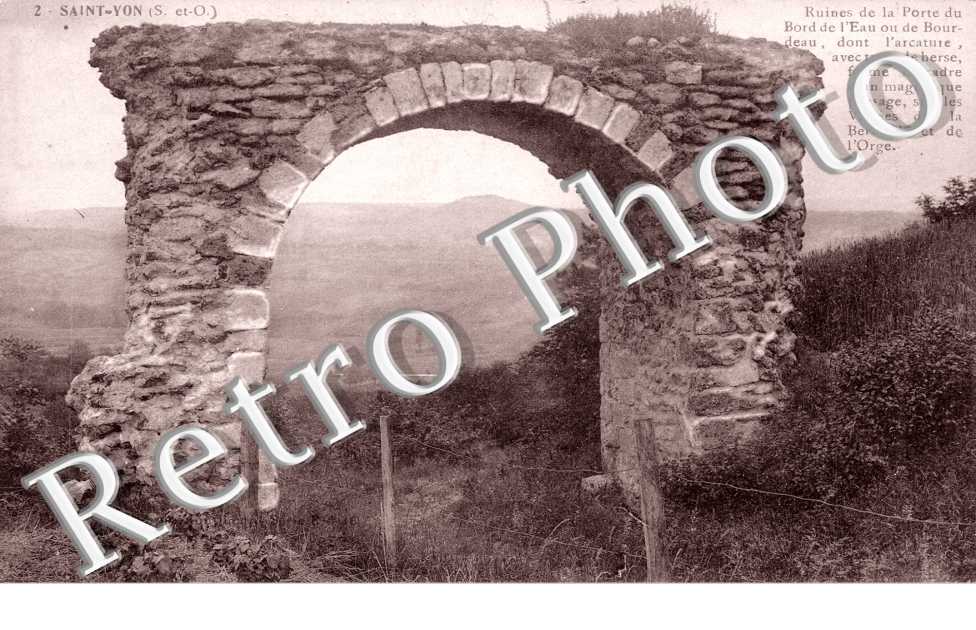 ruines de la porte du bord de l'eay ou de Bourdeau