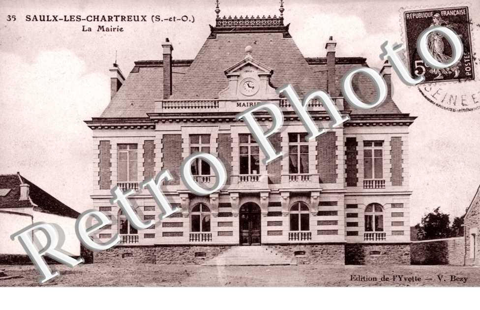 Saux-les-Chartreux, la Mairie