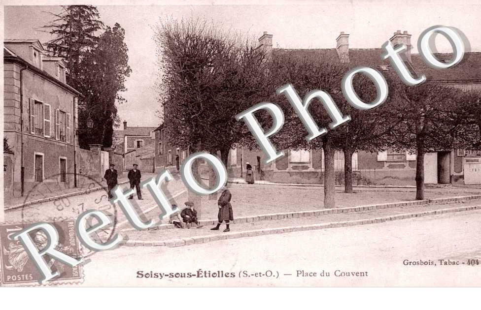 Soisy sous Etiolles, Place du Couvent
