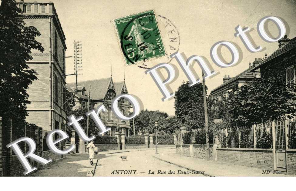 La Rue des Deux Gares