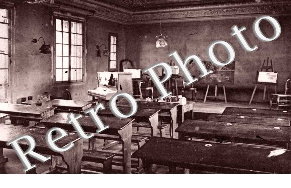 Un Coin d'une classe du Cours Lamartine