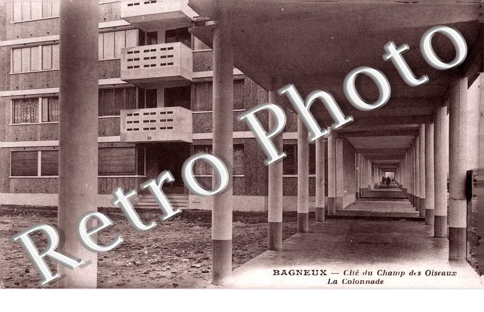 Cite du Champ des Oiseaux, la Colonnade