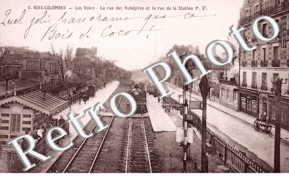 les voies La rue des Aubepines et la rue de la Station