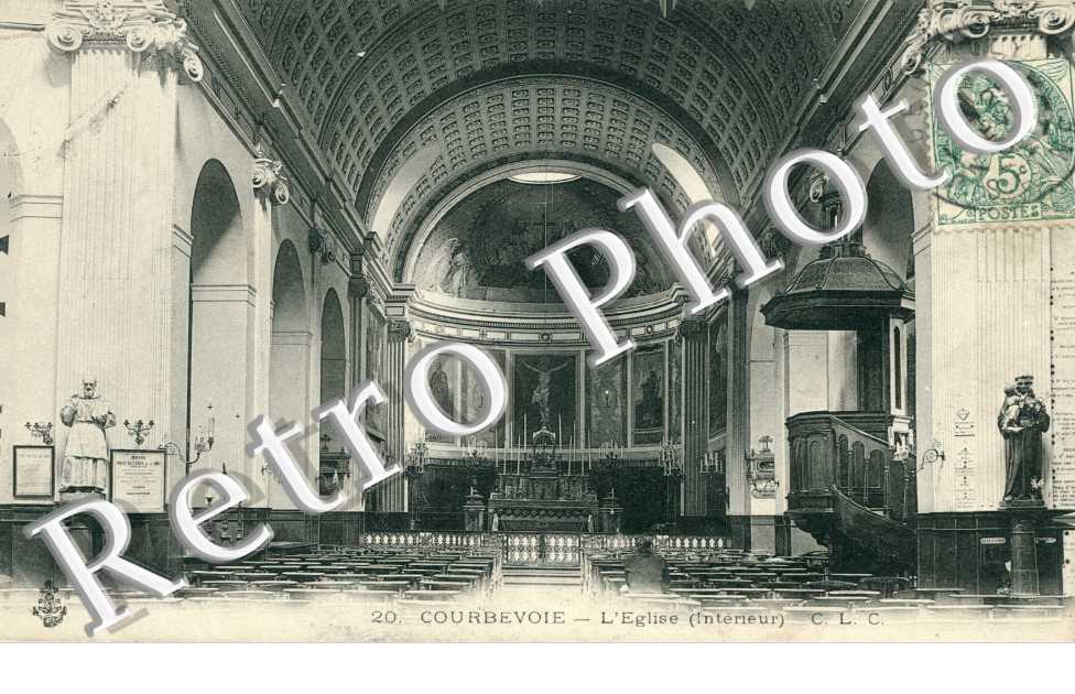 Interieur de l'Eglise