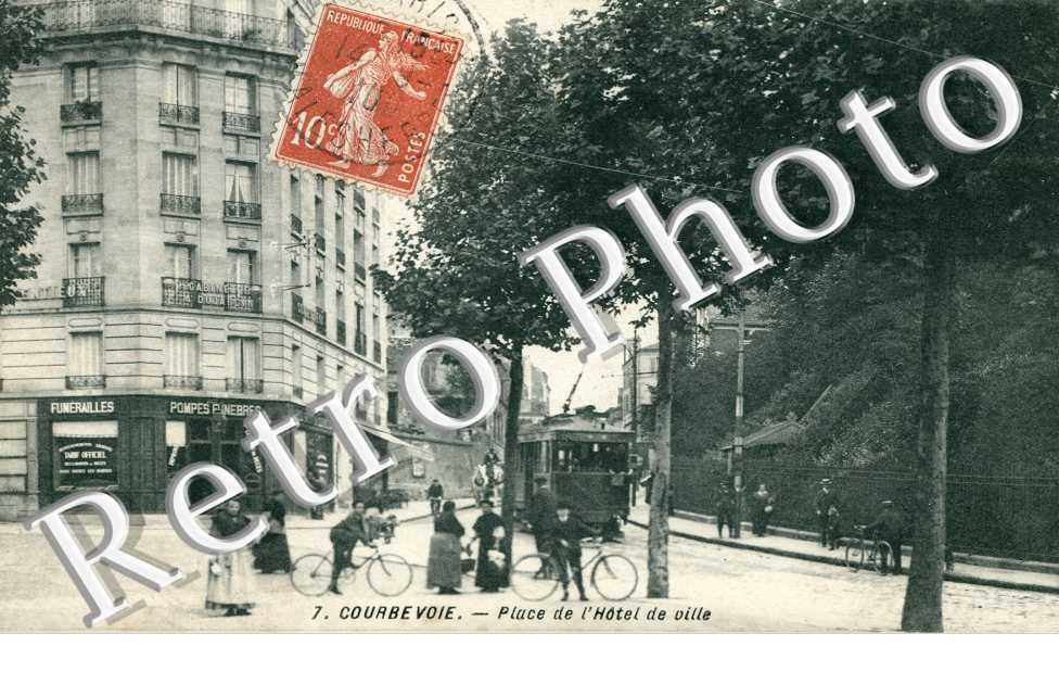 Place de l'Hotel de Ville