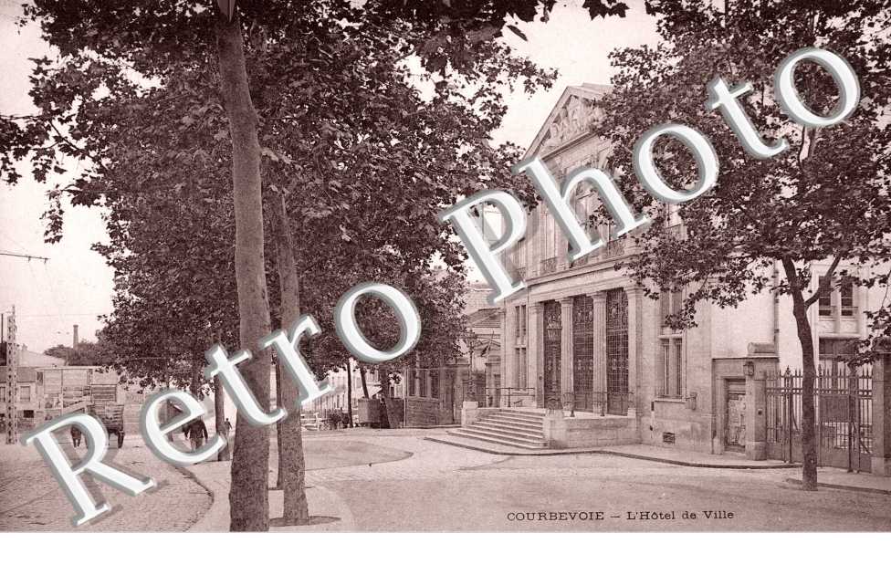 L'Hotel de Ville