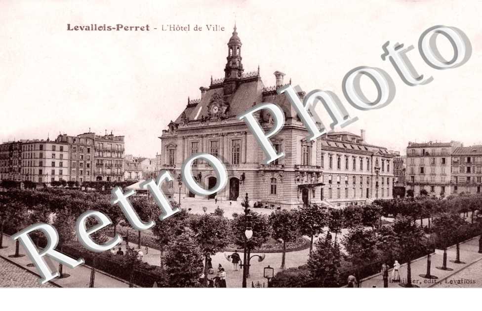 L'Hotel de Ville