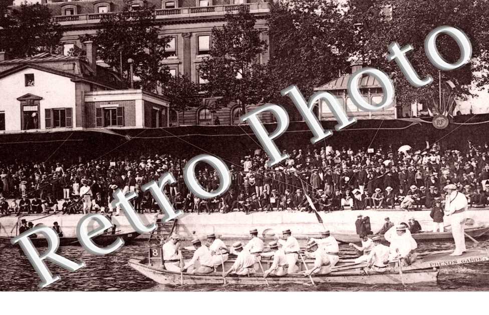 (Competition sportive sur l'eau)
