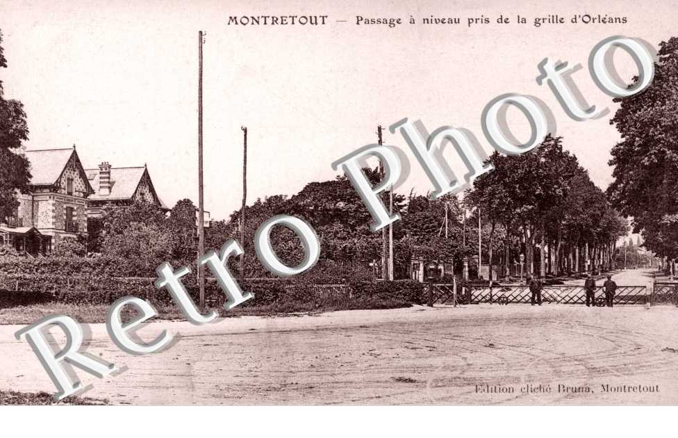 Montretout, Passage a niveau pris de la grille d'Orléans
