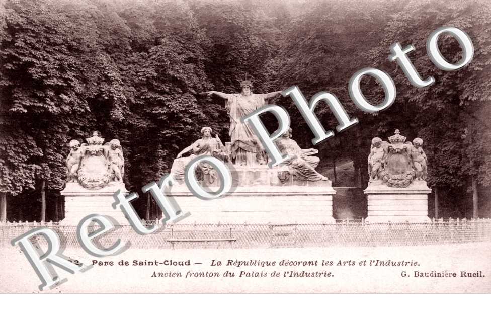 Parc de Saint-Cloud, Ancien Fronton du Palais de l'Industrie