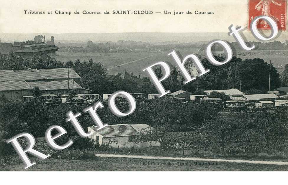Tribunes et Champ de Courses, un Jour de Courses