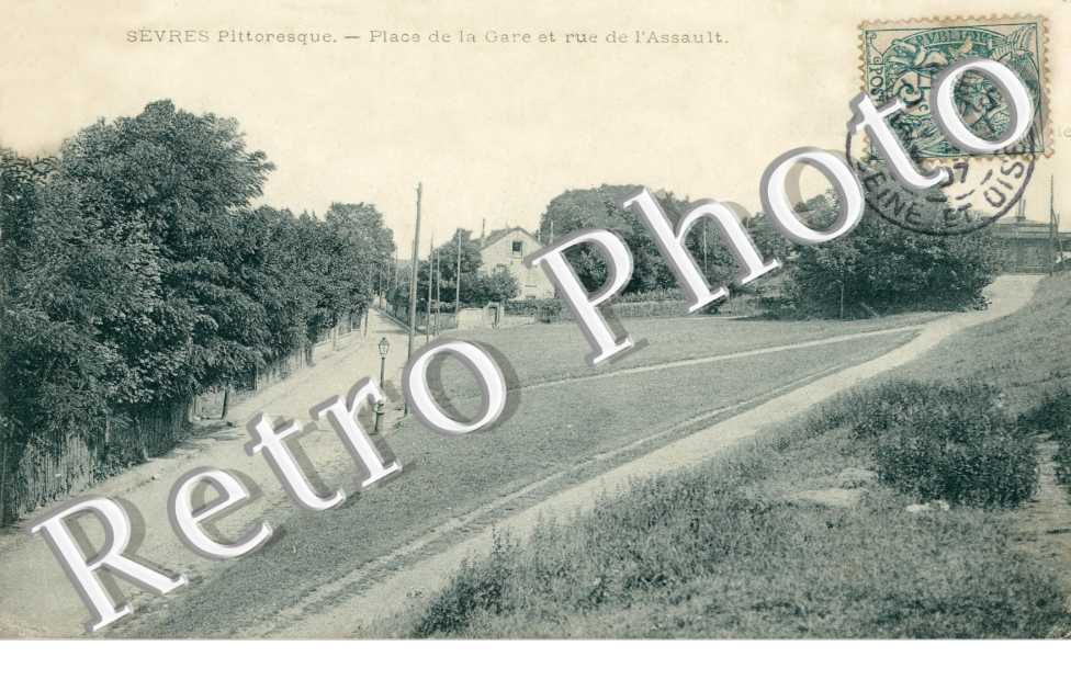 Place de la Gare et Rue d'Assault