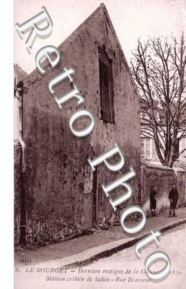 Rue Brasseur, Mur perce par les balles allemandes