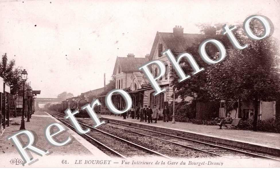 Vue interieure de la Gare