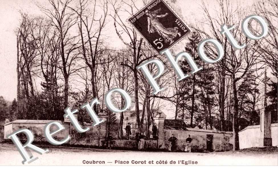 Place Corot et l'Eglise