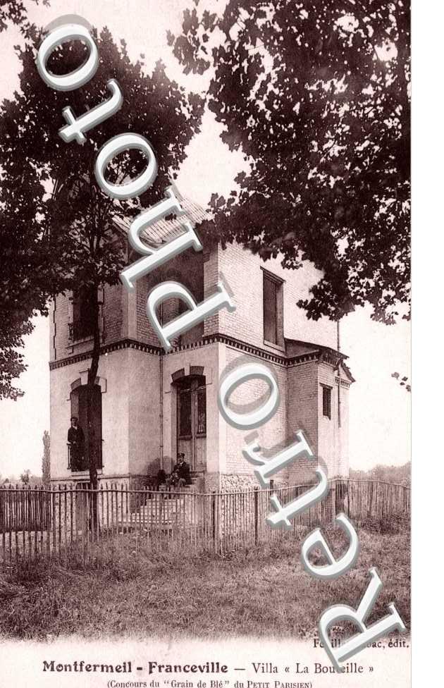 Franceville, Villa ''La Bouteille''